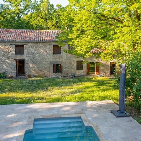 Magnifique Longere En Pierre Du Lot Piscine Privee Vaylats