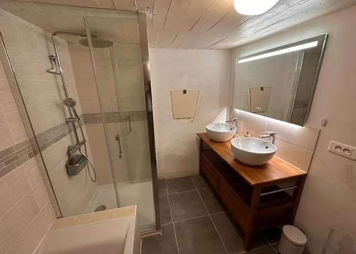 Magnifique Longere En Pierre Du Lot Piscine Privee Vaylats