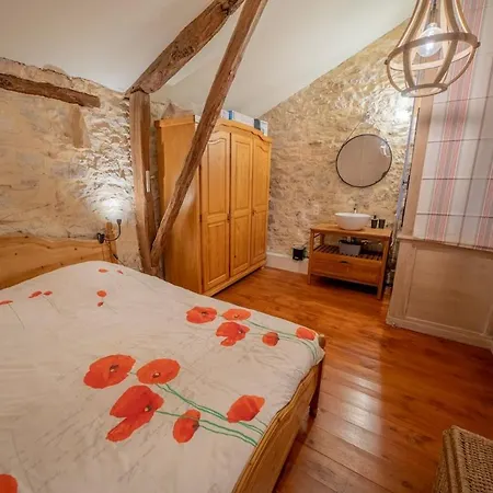 Magnifique Longère En Pierre Du Lot Piscine Privée * Vaylats