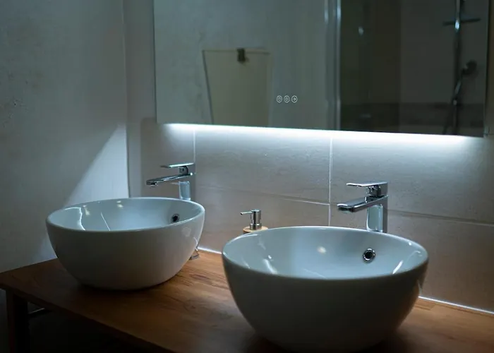 Magnifique Longere En Pierre Du Lot Piscine Privee Nyaraló Vaylats